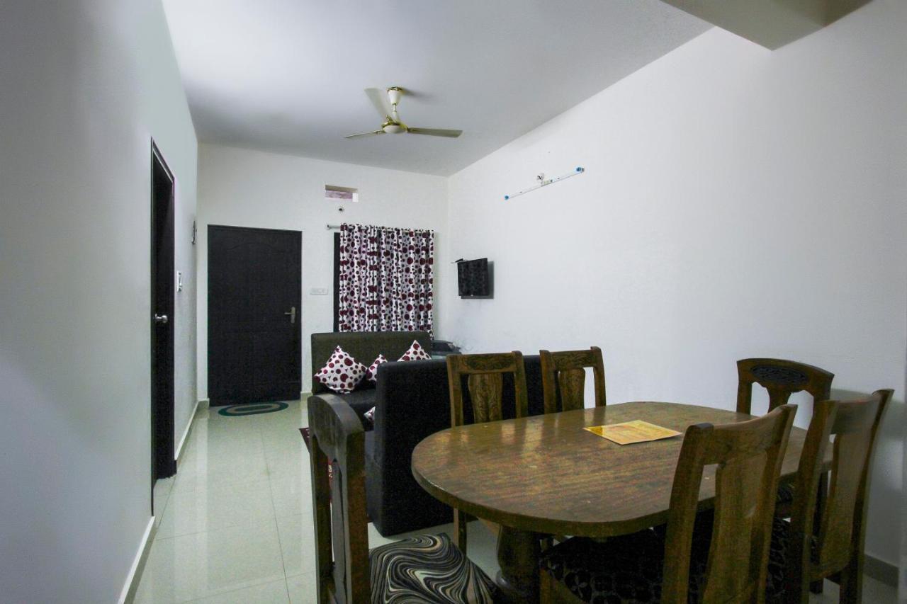 Oyo 68307 Green Line Service Apartments Madikeri Bagian luar foto